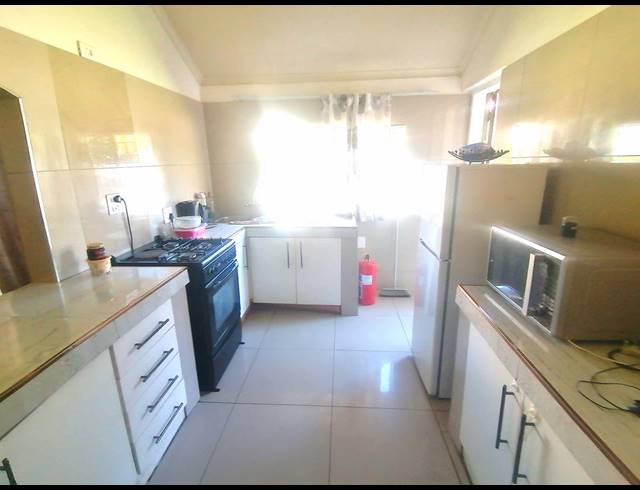 3 BEDROOM HOUSE FOR SALE IN FAUNA PARK